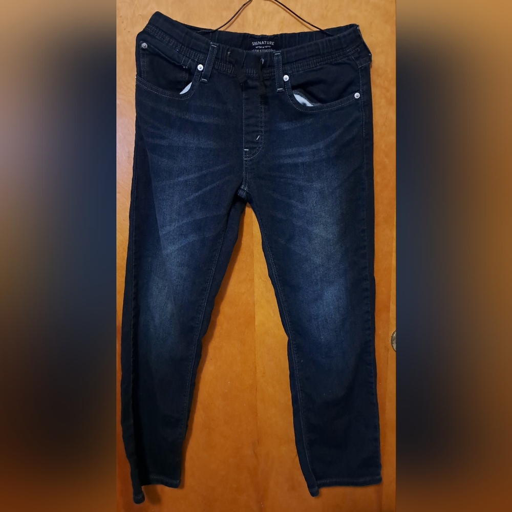 Signature Levi's Strauss & Co. Women's Stretch Jeans